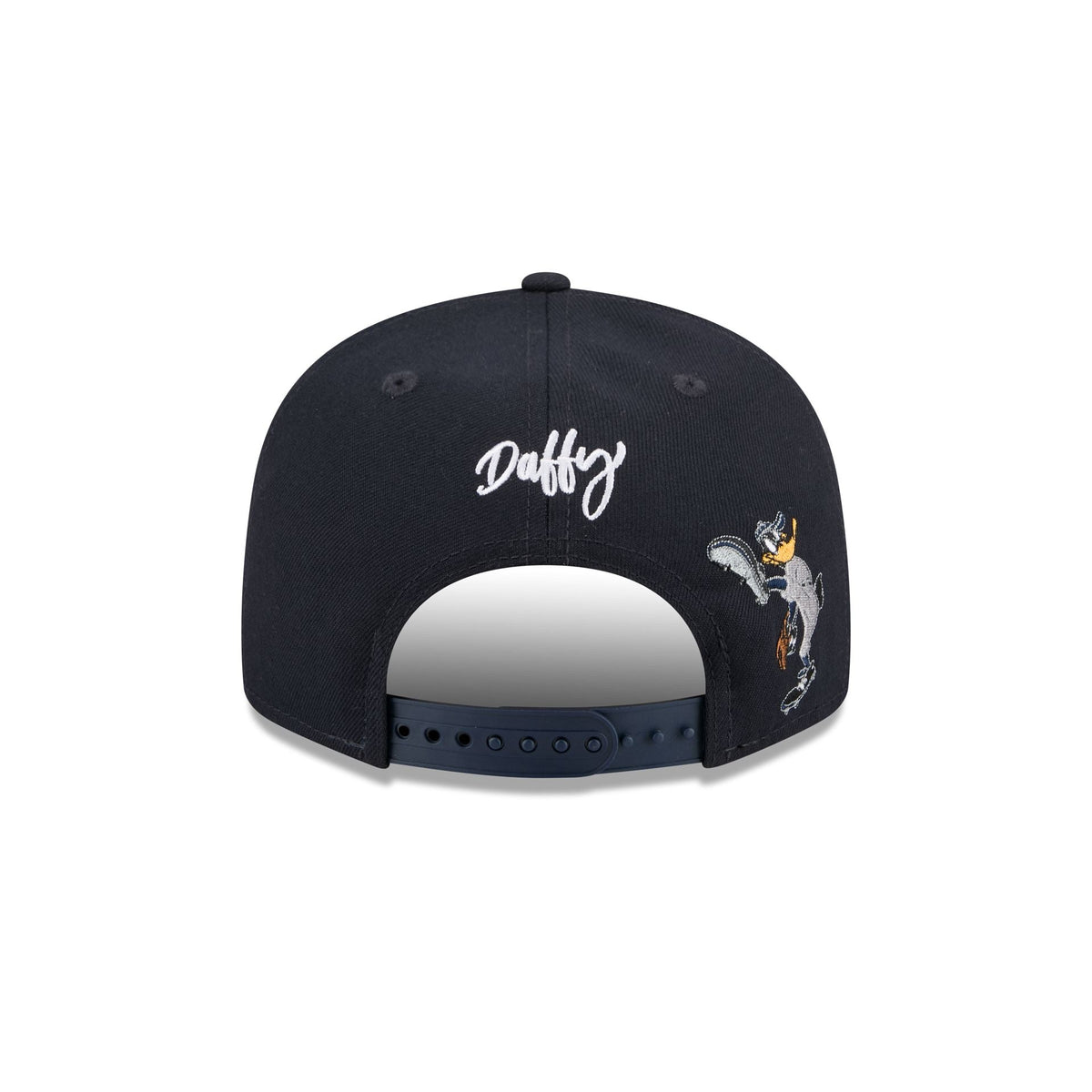 Atlanta Braves Daffy Duck Catch 9FIFTY Snapback Hat