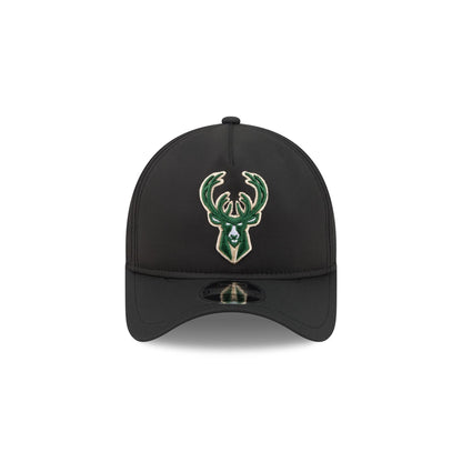 Milwaukee Bucks 9FORTY APEX Snapback Hat