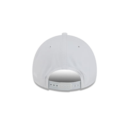 Atlanta Braves White 9FORTY APEX Snapback Hat
