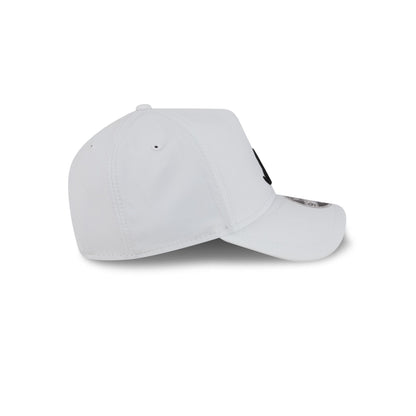 Atlanta Braves White 9FORTY APEX Snapback Hat