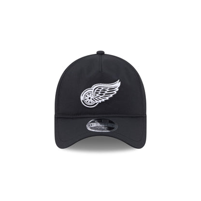 Detroit Red Wings Black 9FORTY APEX Snapback Hat