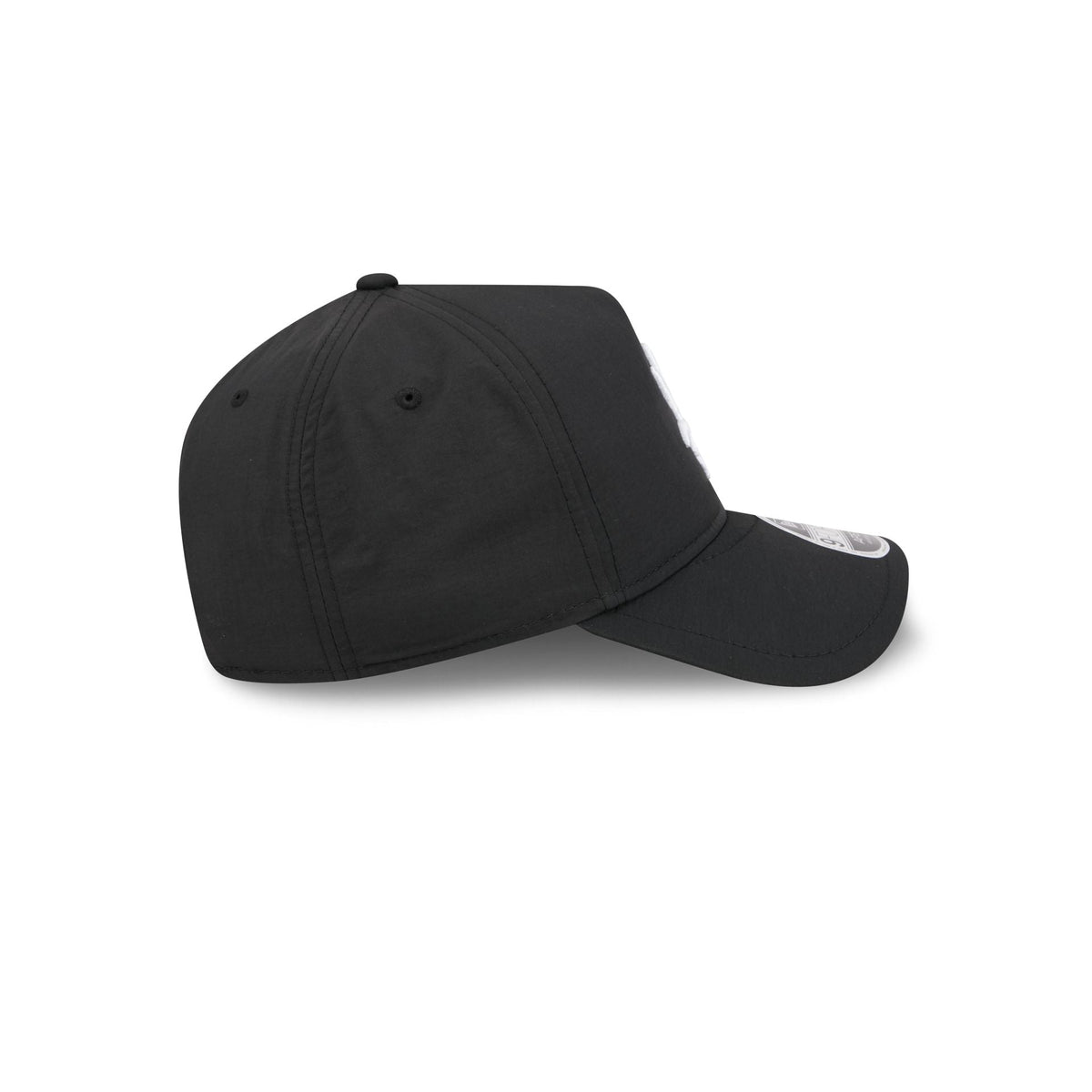 Chicago White Sox Black 9FORTY APEX Snapback Hat