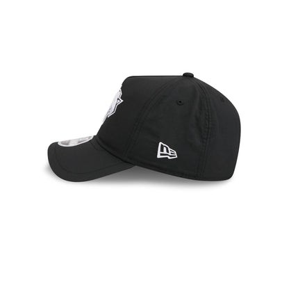 New York Knicks Black 9FORTY APEX Snapback Hat