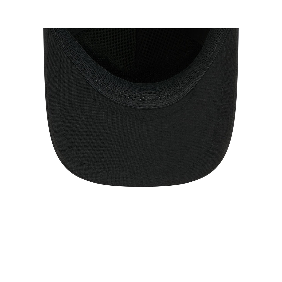 New York Knicks Black 9FORTY APEX Snapback Hat