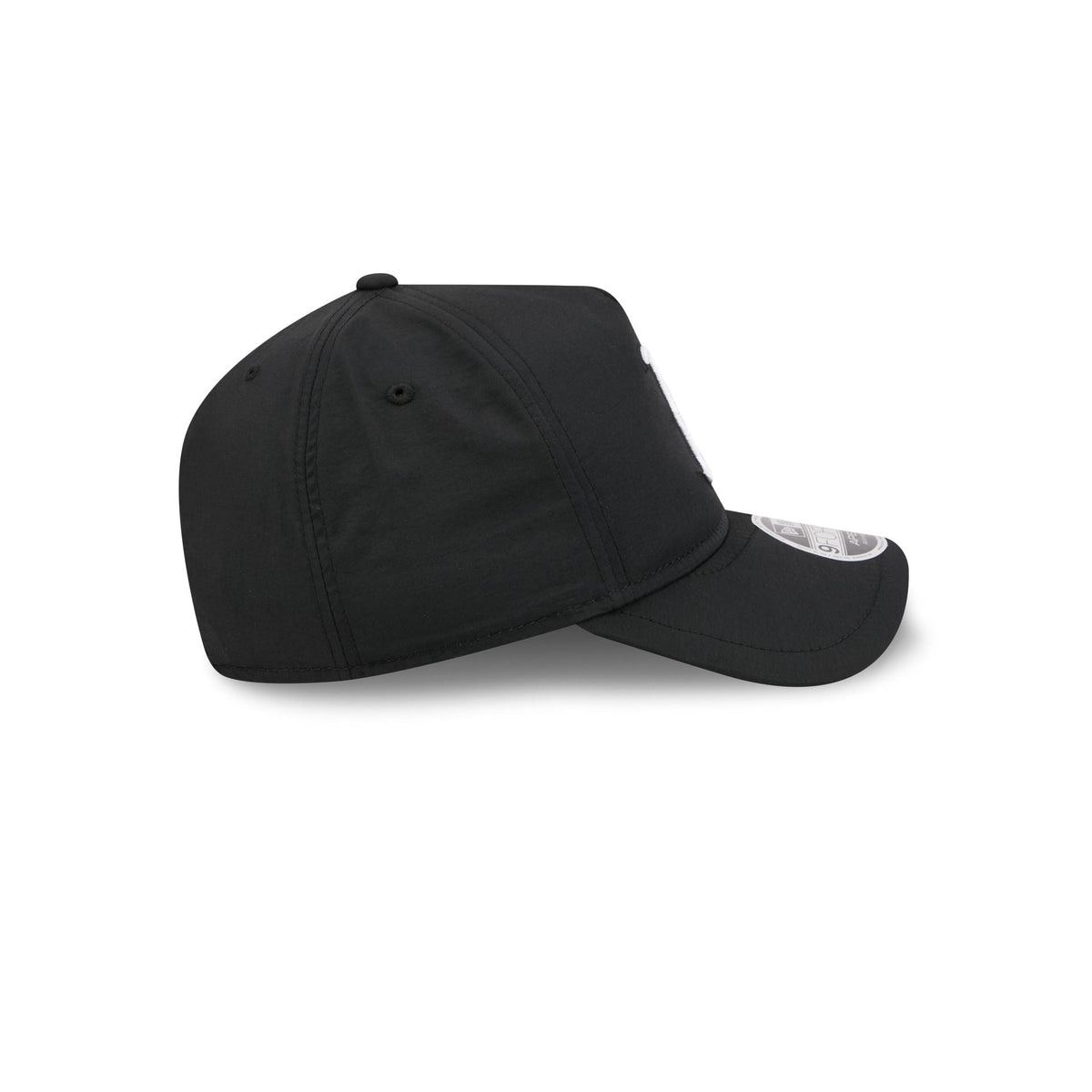 Boston Red Sox Black 9FORTY APEX Snapback Hat