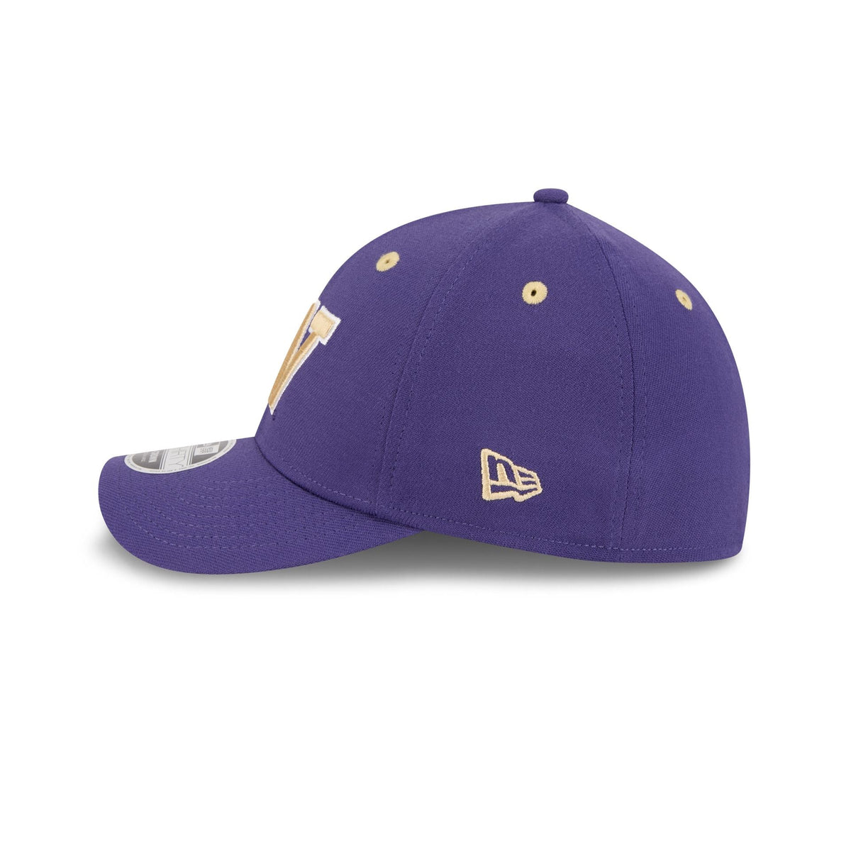 New Era x adidas Washington Huskies Purple 39THIRTY M-Crown Stretch Fit Hat