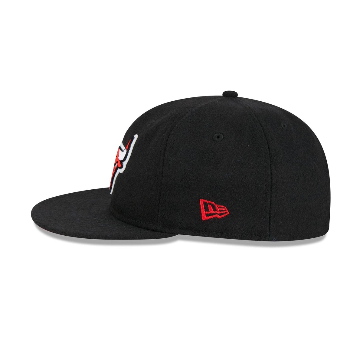 Chicago Bulls Chenille Woven Retro Crown 9FIFTY Adjustable Hat