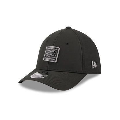 Buffalo Bills 2026 Training Black 39THIRTY M-Crown Stretch-Fit Hat