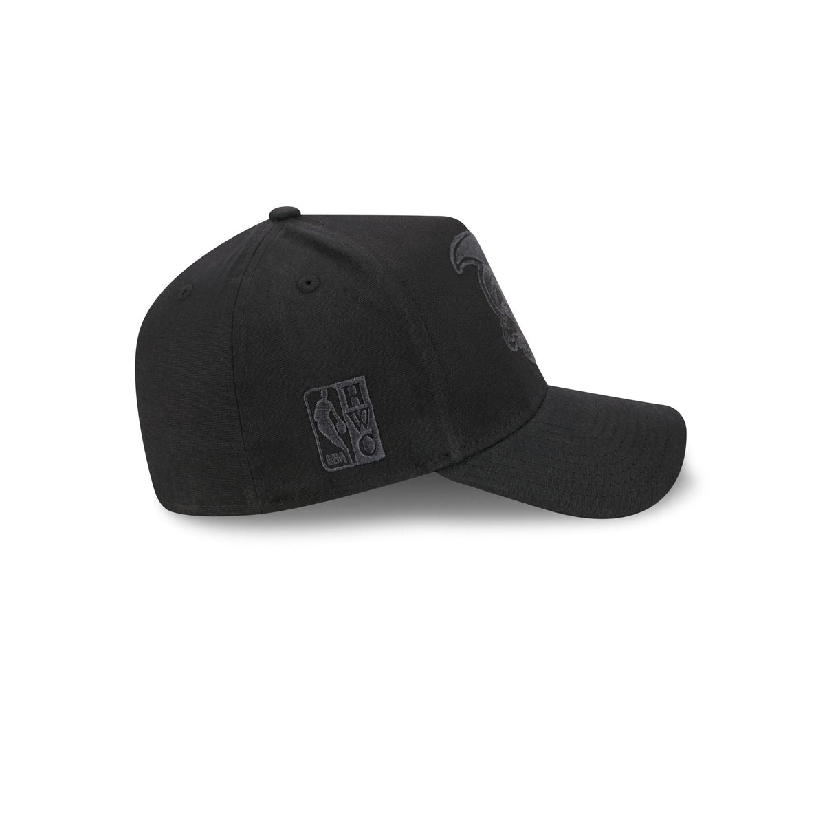 New York Knicks Waxed Canvas Black 59FORTY A-Frame Fitted Hat