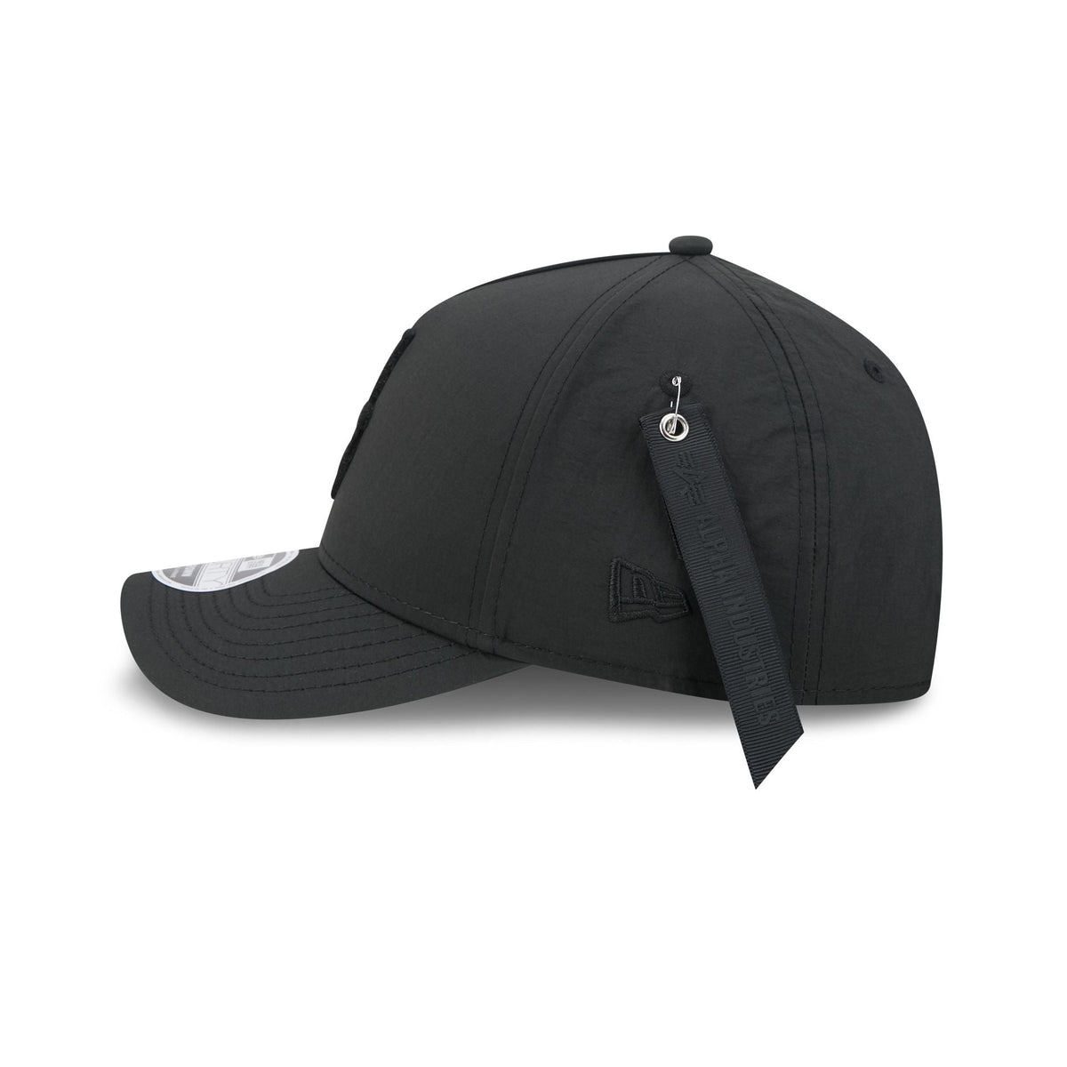 Alpha Industries x Seattle Mariners Nylon Black 9FORTY M-Crown A-Frame Snapback Hat