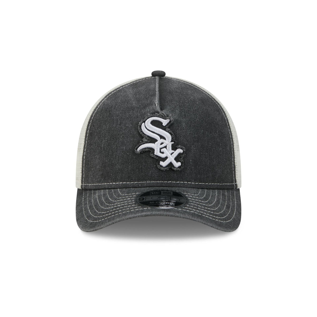 Chicago White Sox Frayed Logo 9FORTY M-Crown A-Frame Trucker Hat