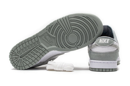 Dunk Low Retro