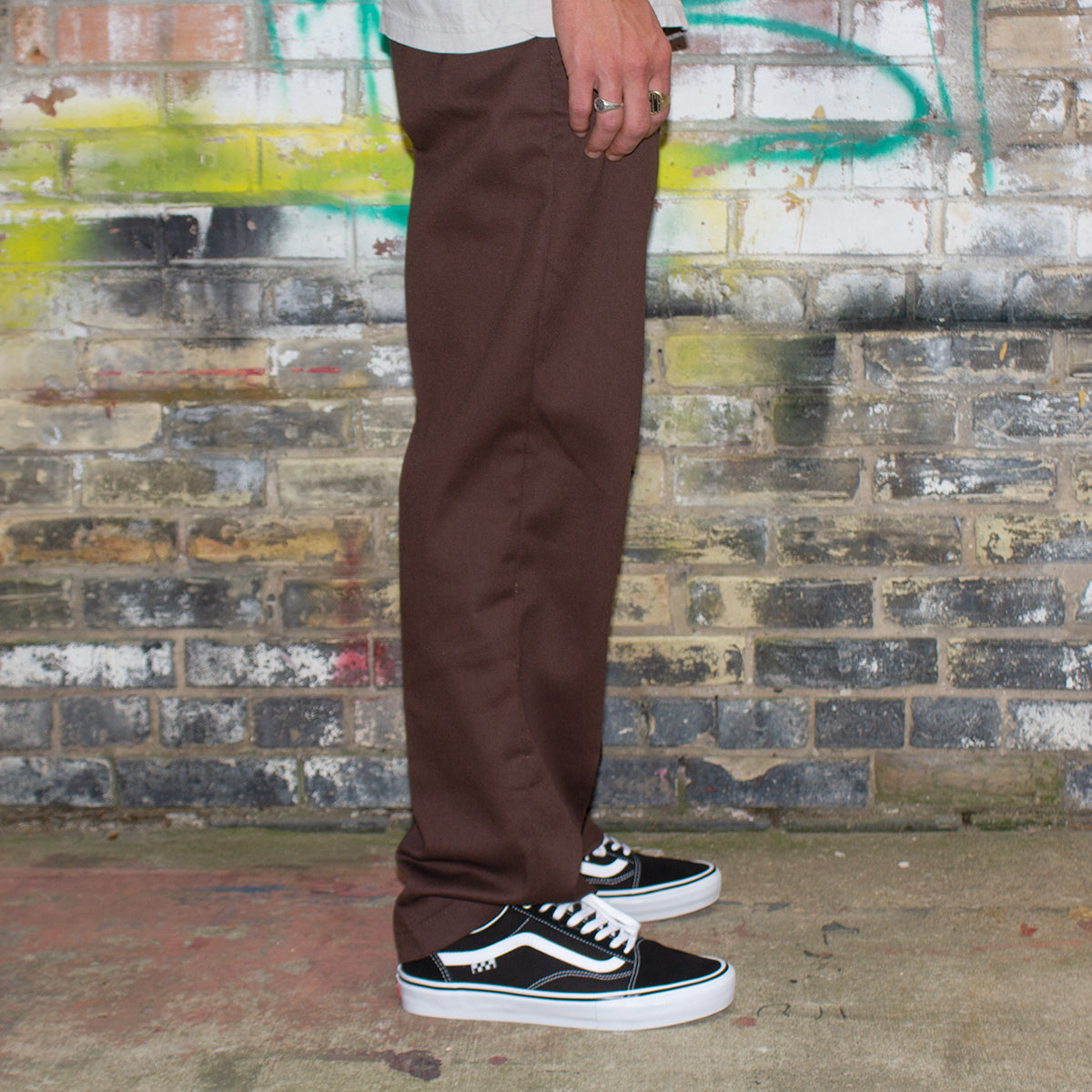 Regular Fit Twill Pant (Vincent Alvarez)