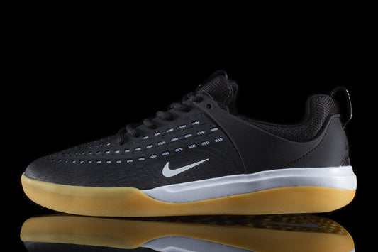 Zoom Nyjah 3