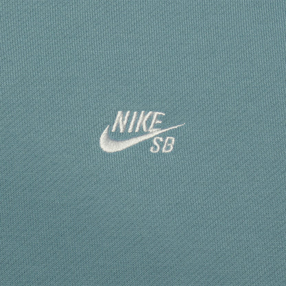 Essential Logo Sweatshirt