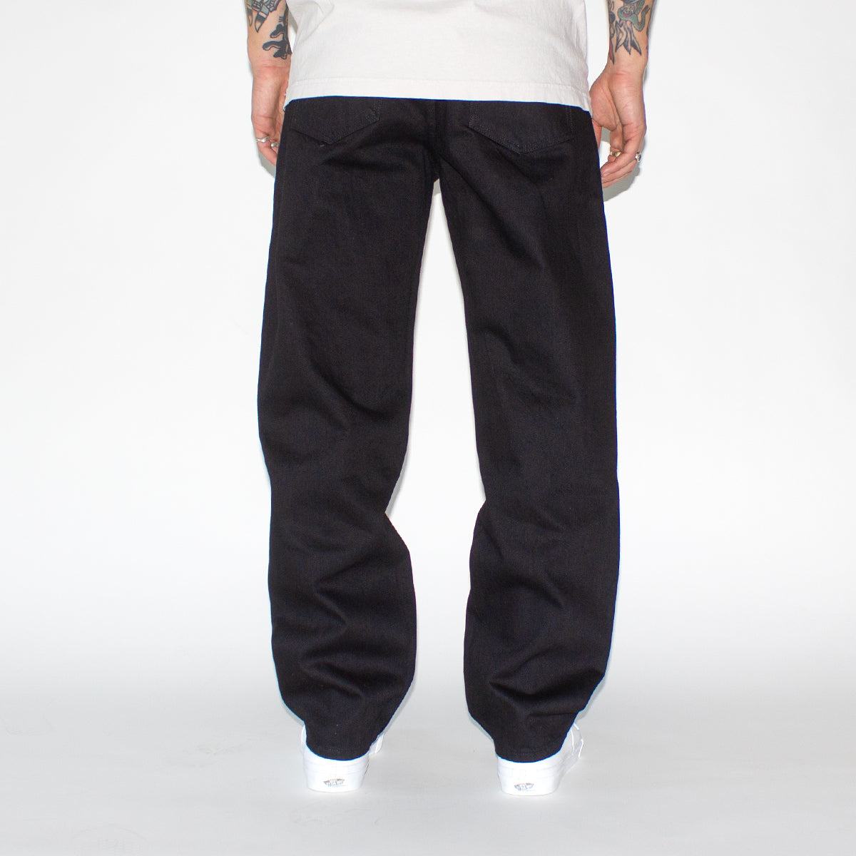 Pleated Jeans