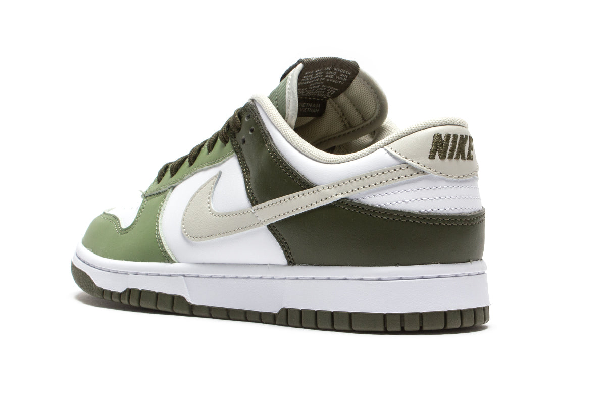 Dunk Low 'Oil Green'