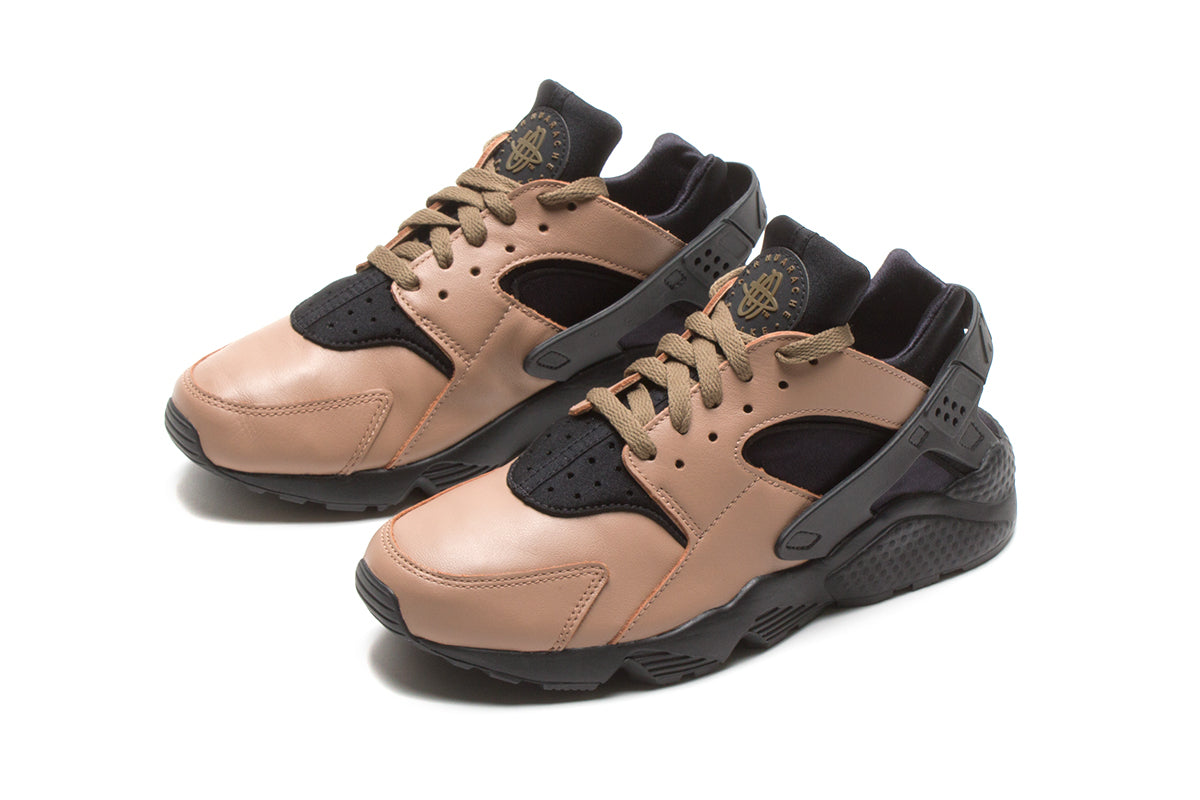 Air Huarache LE