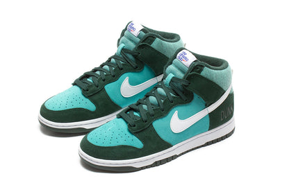 Dunk Hi Retro SE