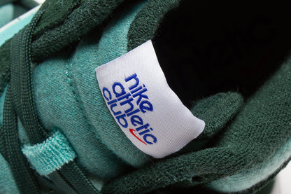 Dunk Hi Retro SE