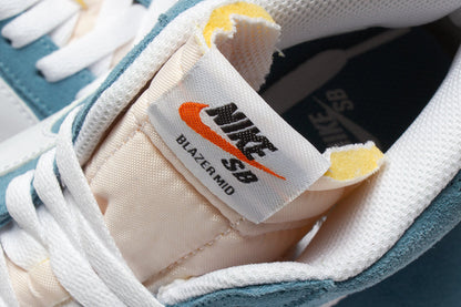 Zoom Blazer Mid