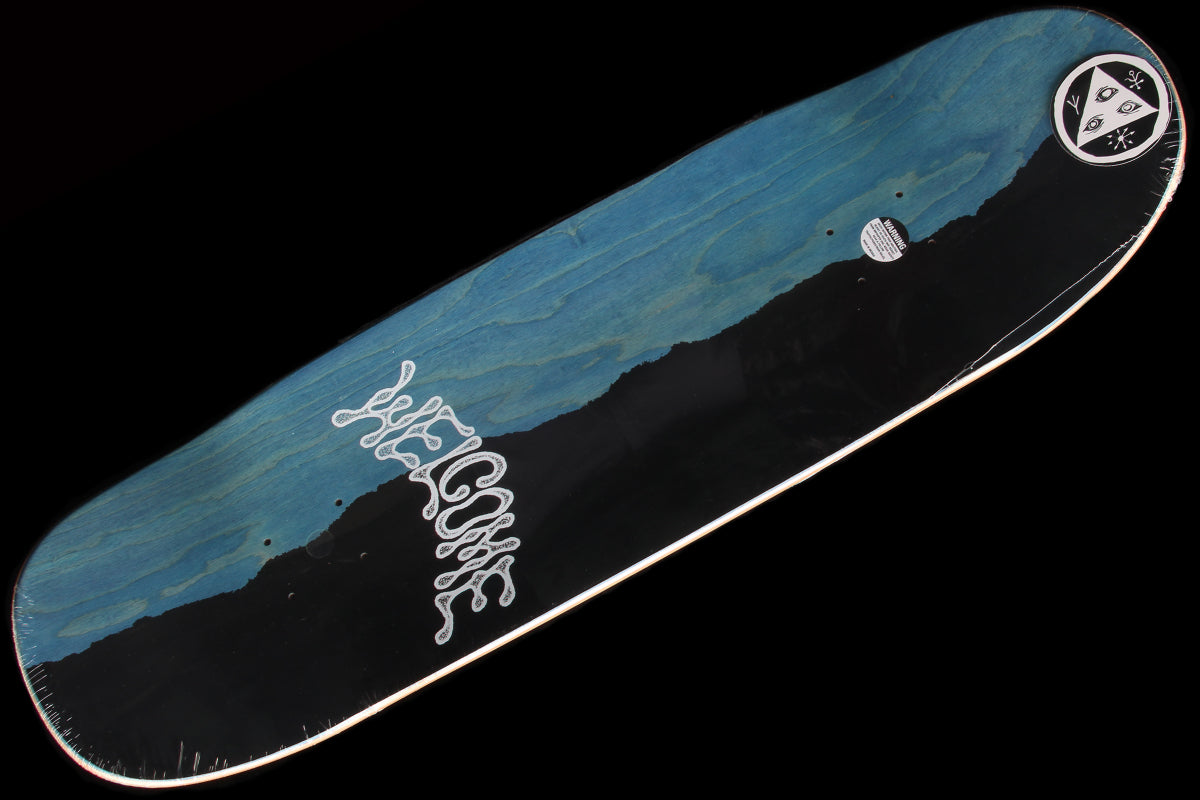 Twenty Eyes on Boline Deck 9.25"