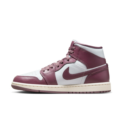 WMNS Nike Air Jordan 1 MID