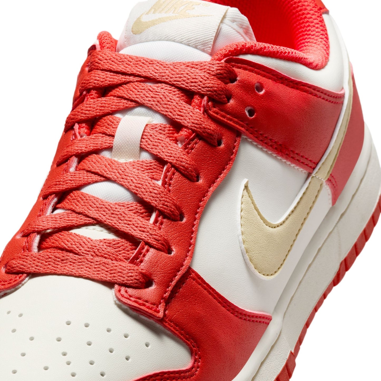 WMNS Nike Dunk Low NN Light Crimson