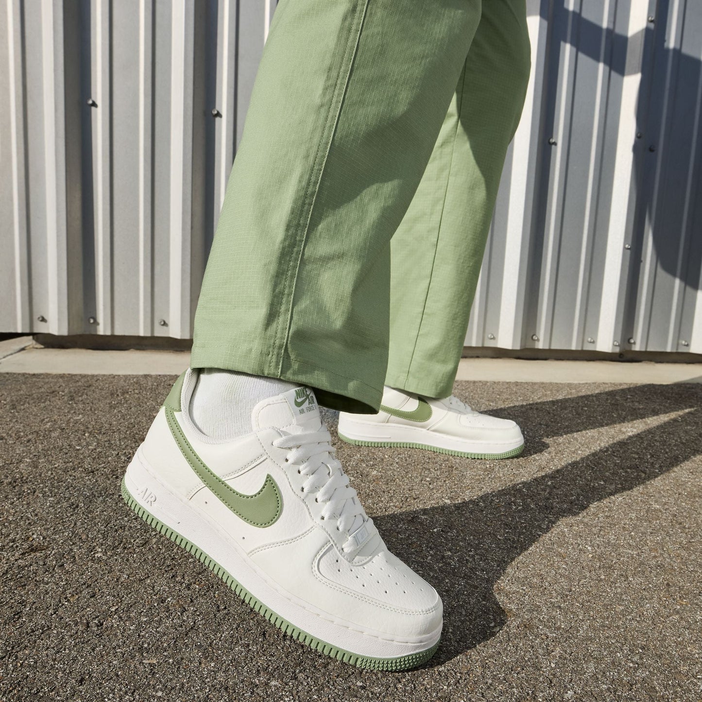 WMNS Nike Air Force 1 '07 Low NN