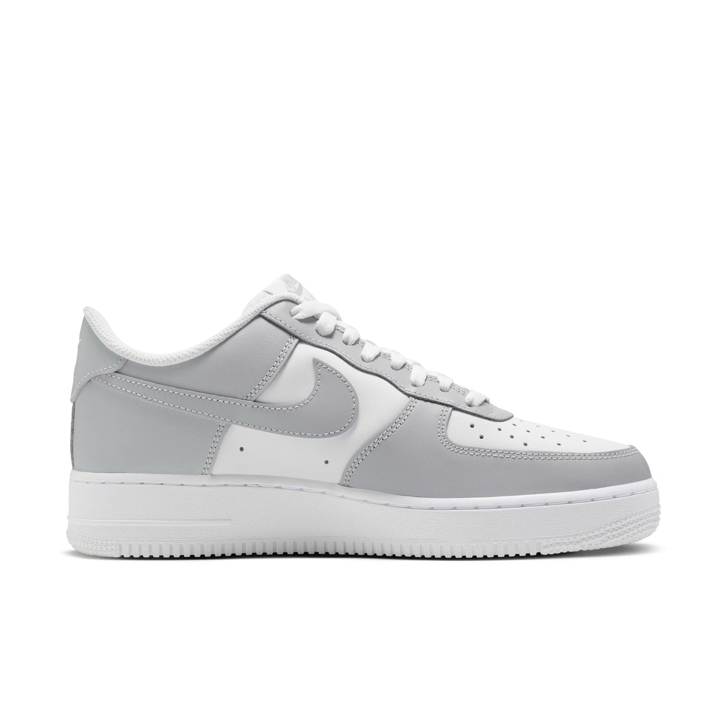 Nike Air Force 1 '07
