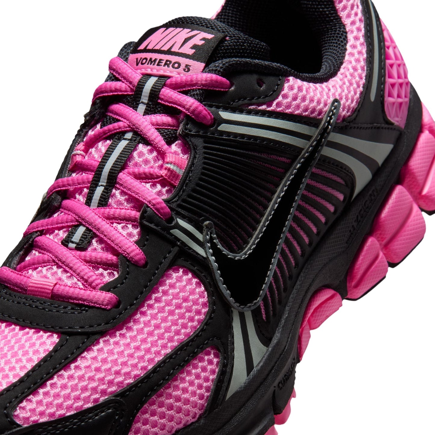 WMNS Nike Zoom Vomero 5