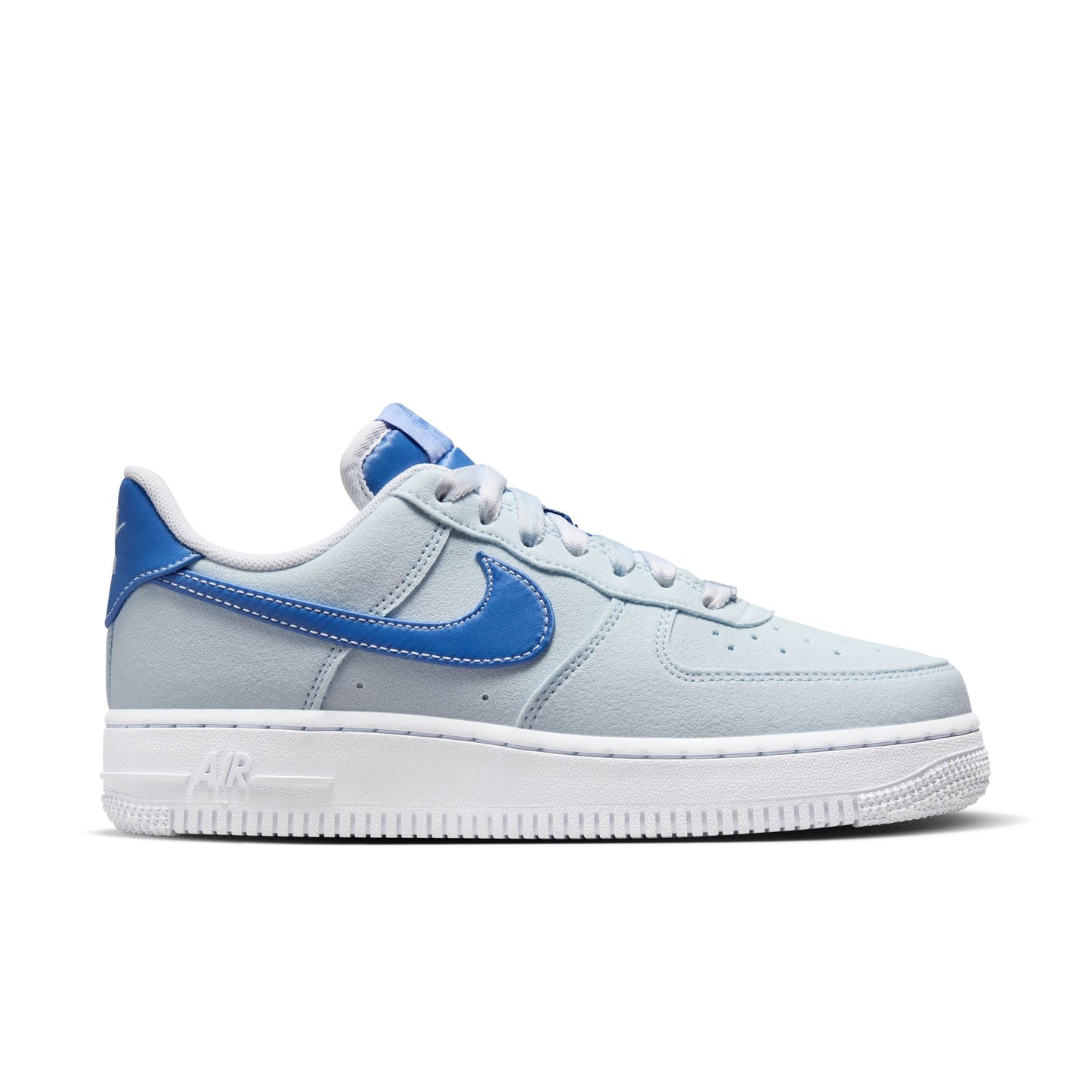WMNS Nike Air Force 1 '07
