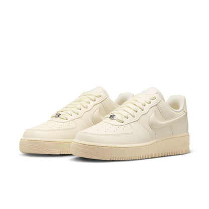WMNS Nike Air Force 1 '07 Low