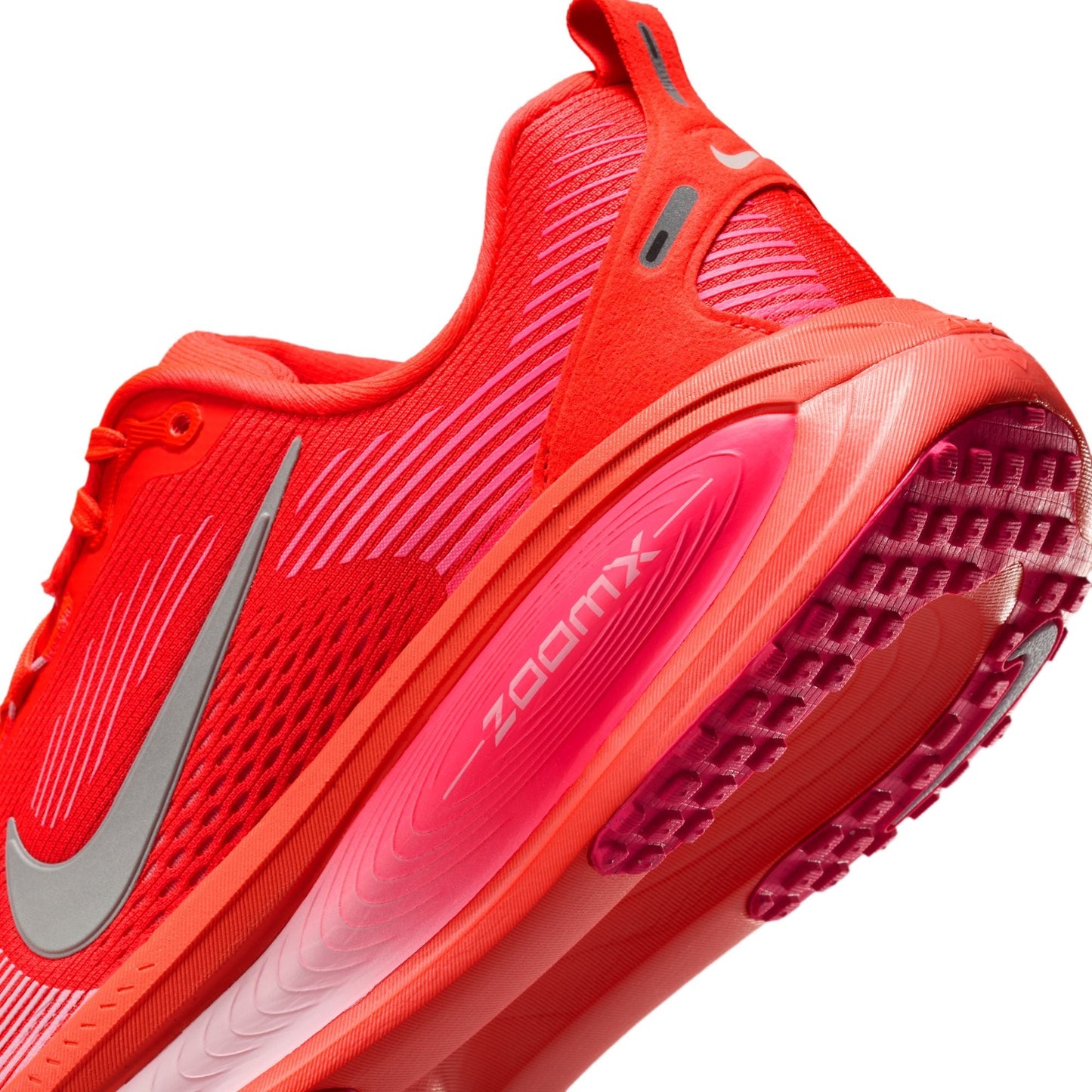 WMNS Nike Zoom Vomero 18