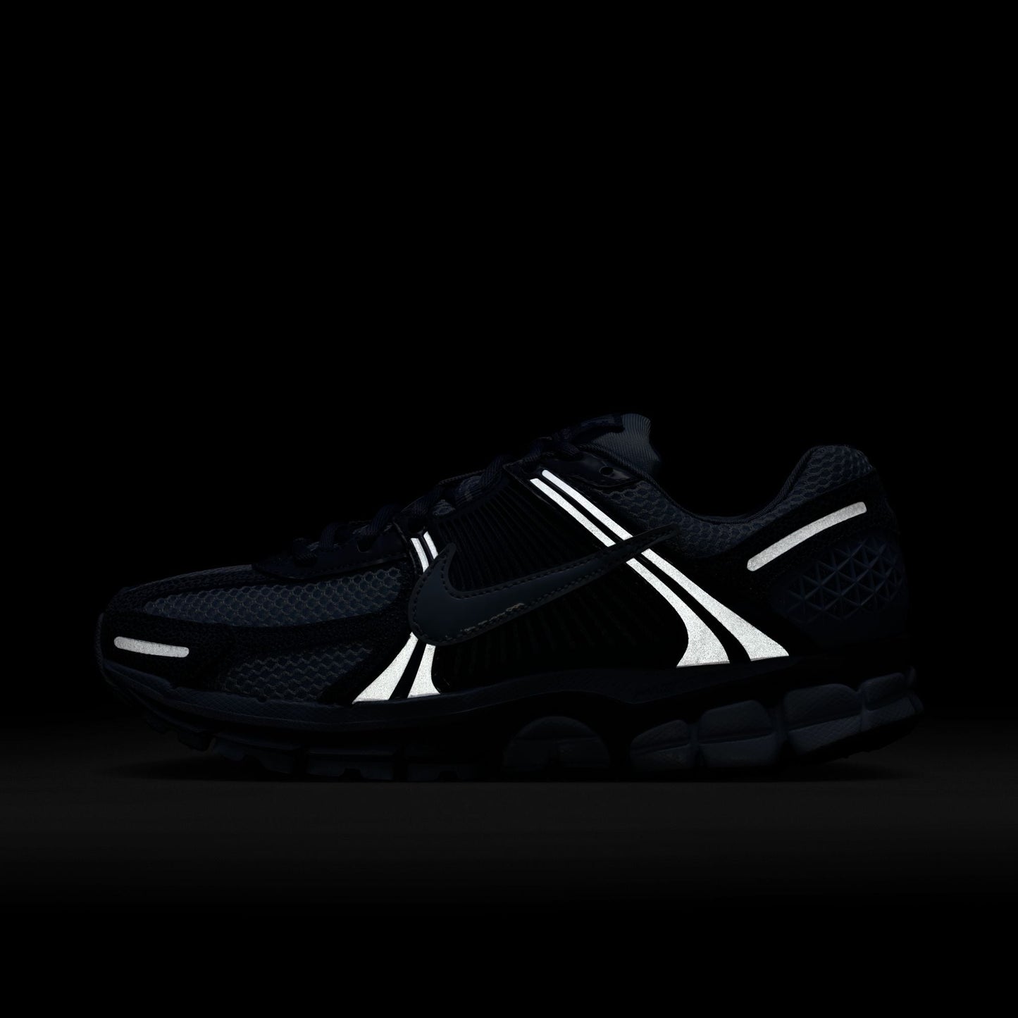 WMNS Nike Zoom Vomero 5