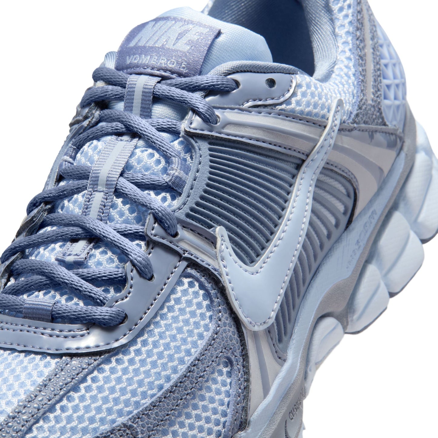 WMNS Nike Zoom Vomero 5