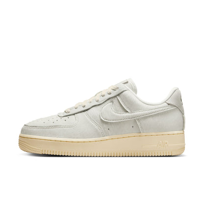 WMNS Nike Air Force 1 '07