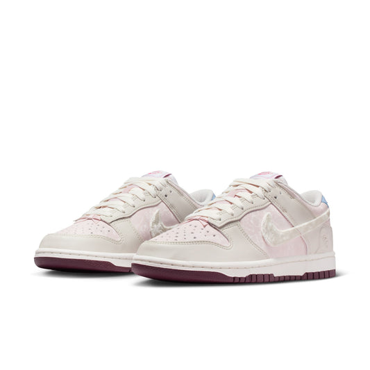 WMNS Nike Dunk Low Valentine’s Day ❤️￼