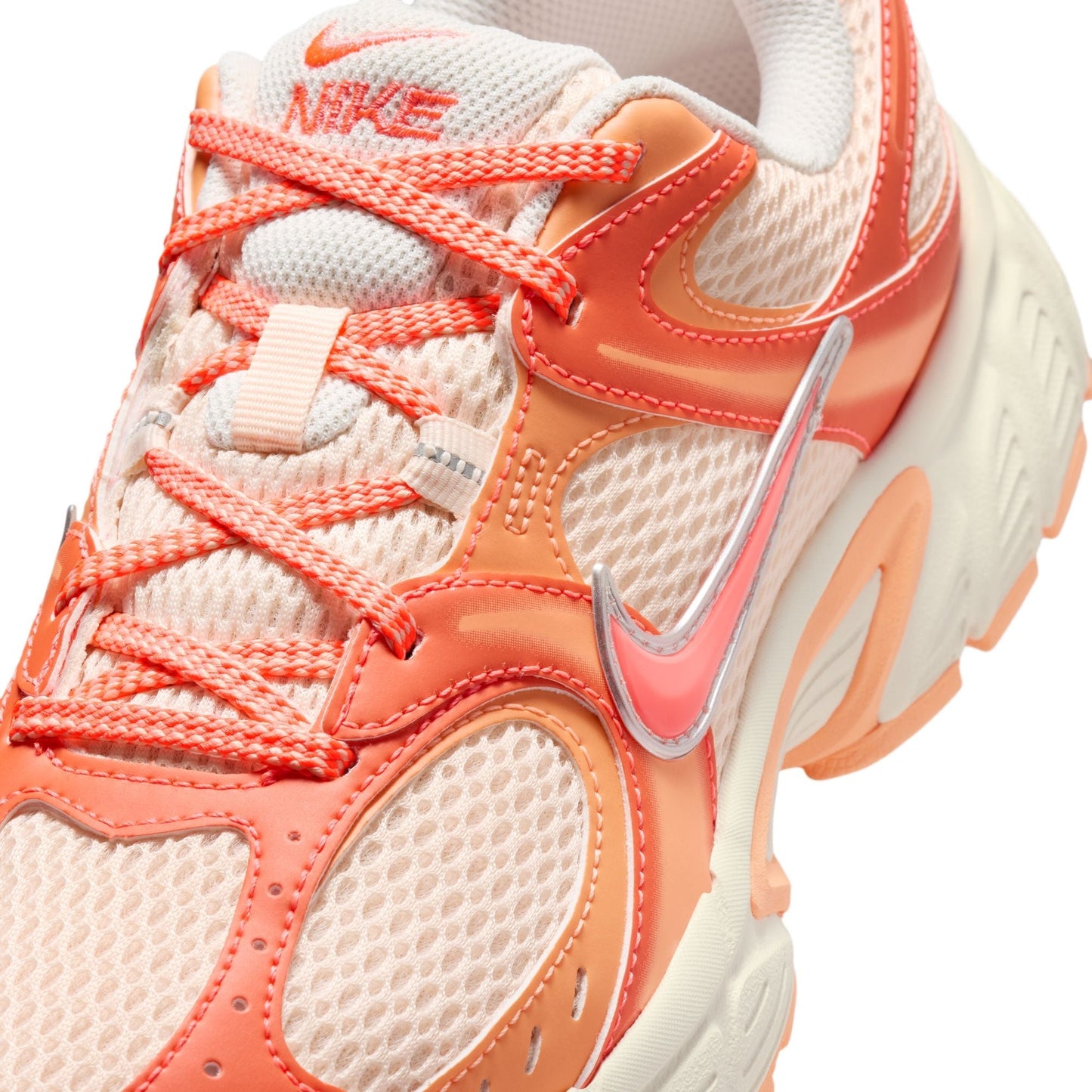 WMNS Nike V5 RNR Hot Lava