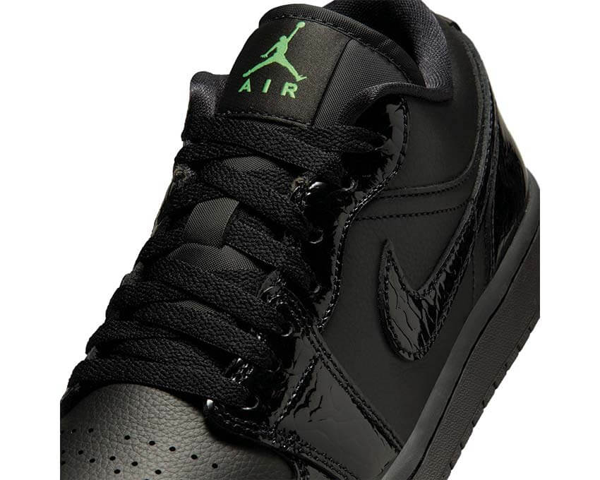 Air Jordan 1 Low SE W "Black"