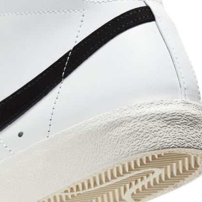 WMNS Nike Blazer Mid '77