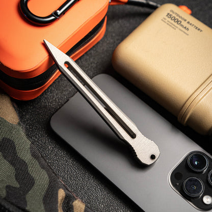 Toor Knives The Hard Drive
