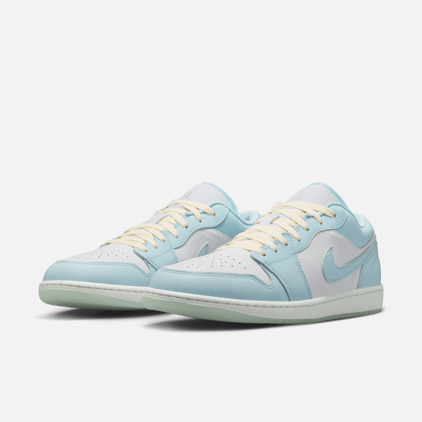 Nike Men's Jordan 1 Low Se Shoes - Glacier Blue / Summit White / Guava Ice / Sea Glass