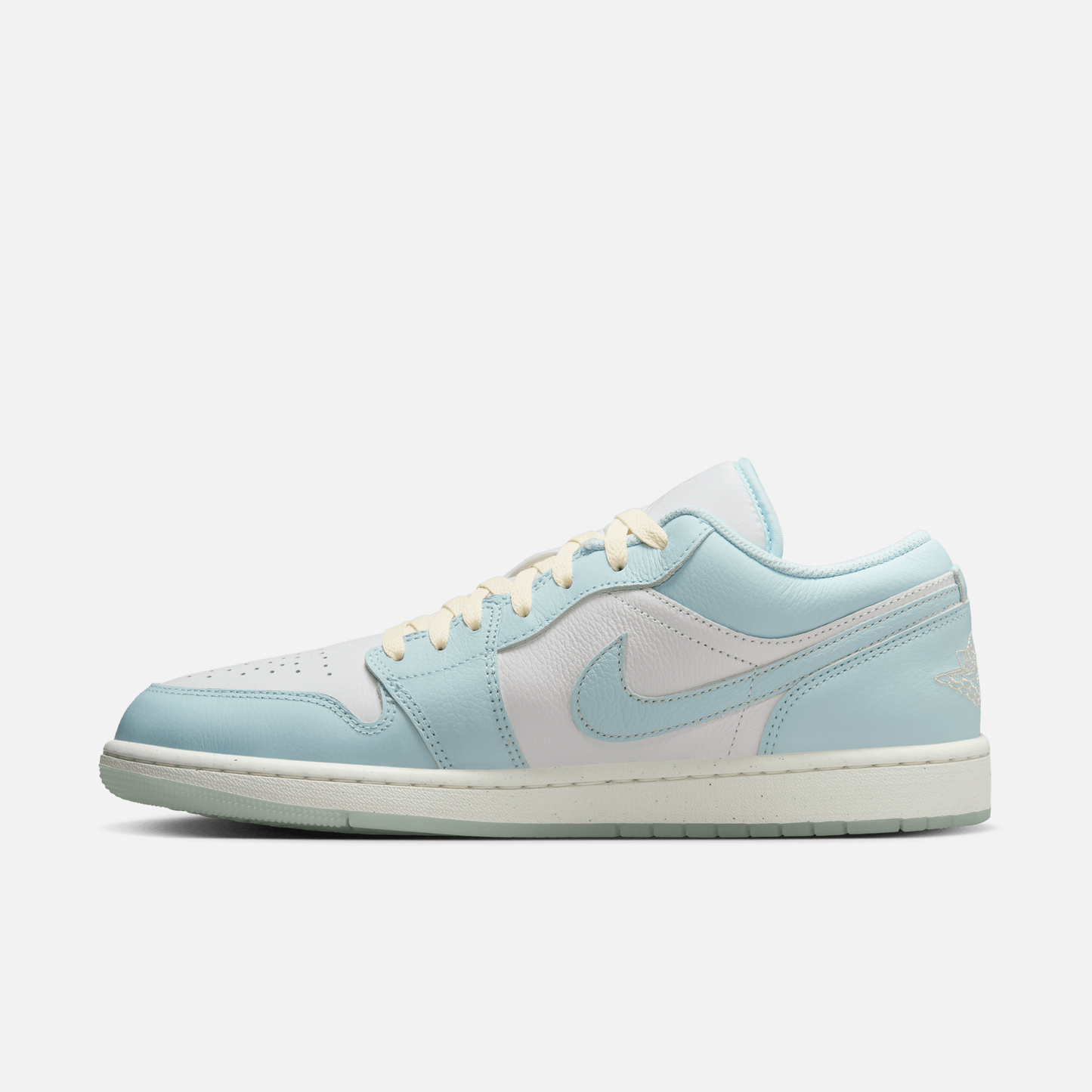 Nike Men's Jordan 1 Low Se Shoes - Glacier Blue / Summit White / Guava Ice / Sea Glass