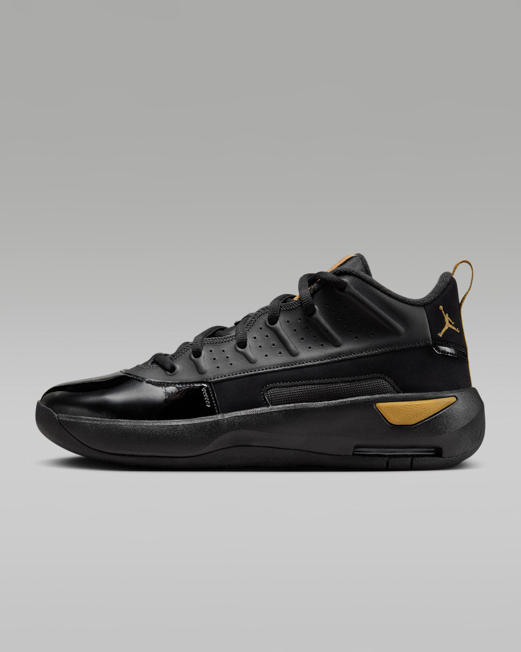 Nike Men's Jordan Max Aura 7 Shoes - Black / Metallic Gold