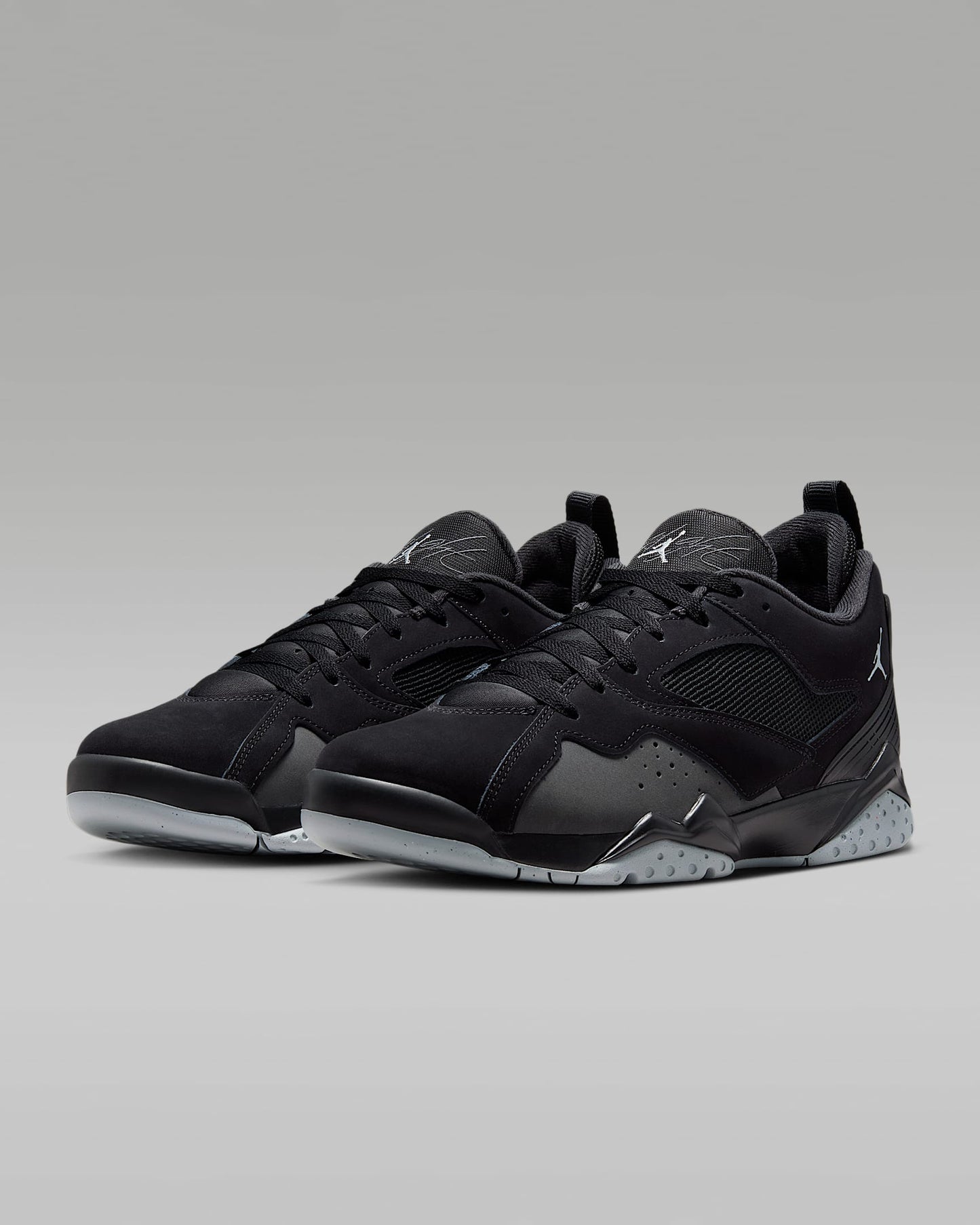 Nike Men's Mvp 92 Shoes - Black / Wolf Grey / Anthracite