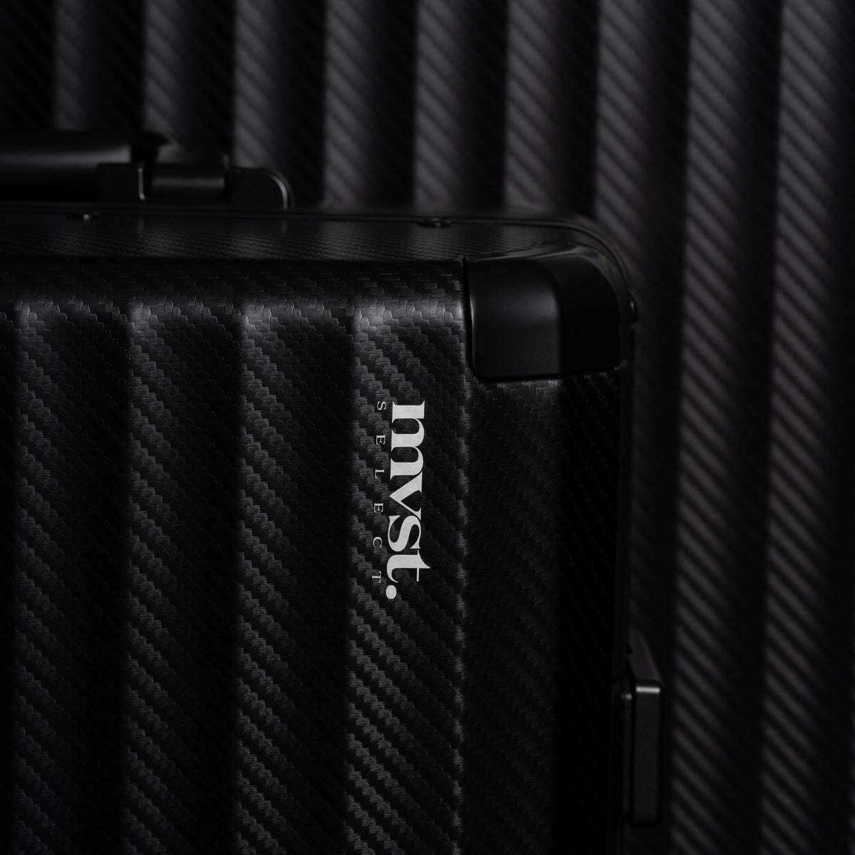SPACE Aluminum Suitcase Black