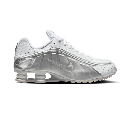 Nike Men's Nike Shox R4 Shoes - White / Bright Crimson / Metallic Silver
