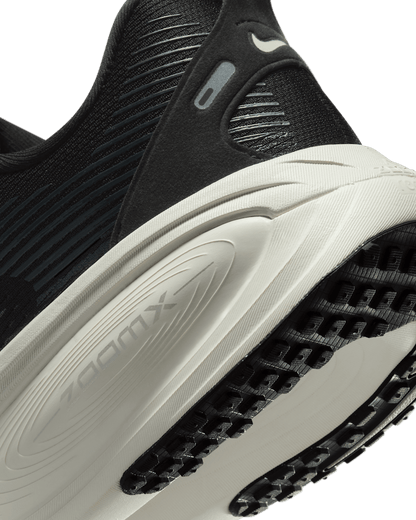 Nike Men's Vomero 18 Shoes - Black / Coconut Milk / Light Iron Ore / Summit White