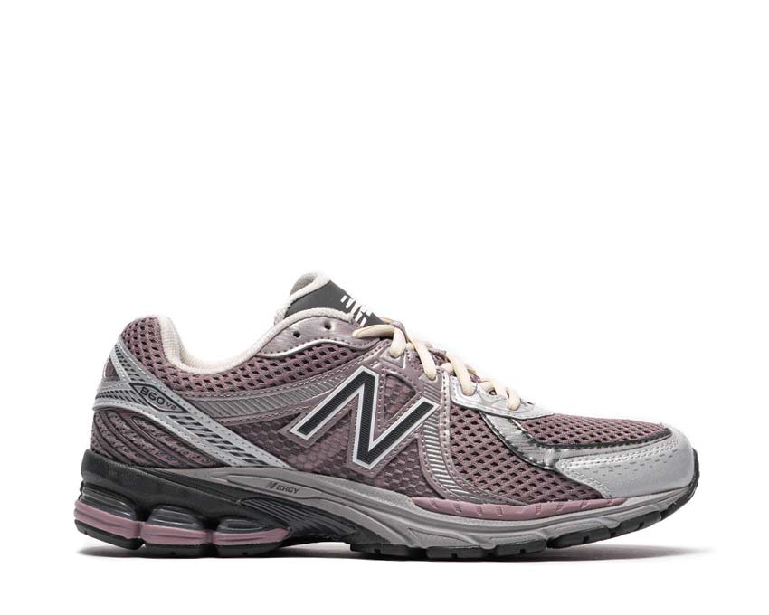 New Balance 860v2